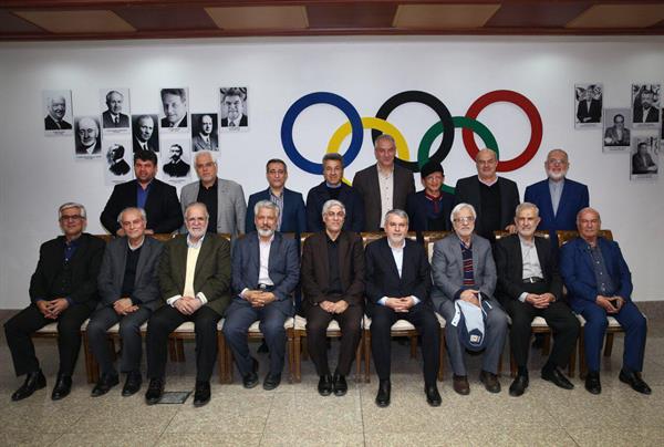 با حضور روسا و دبیران کل کمیته ملی المپیک پس از انقلاب برگزار شد؛ نشست هم اندیشی مسئولین کمیته ملی المپیک