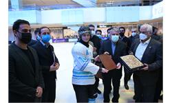 بازدید از تیم ملی هاکی روی یخ و افتتاح سالن بولینگ بازار بزرگ ایران 8