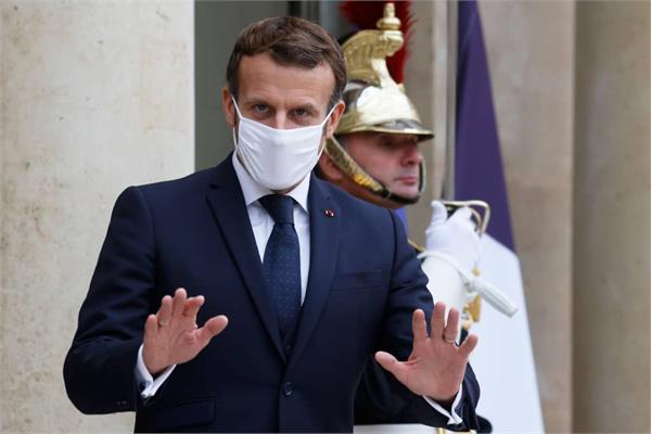 دست و دلبازی رئیس جمهور فرانسه در مسیر پاریس 2024
