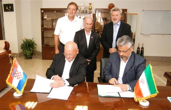 امضاء تفاهمنامه ورزشی بین کمیته ملی المپیک ایران و کراوسی؛زلاتکو ماتسو:رشد ورزش ایران طی این سالها خیره کننده بود