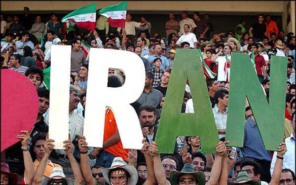 L’inscription des résidents iraniens  à  Londres et en Angleterre pour encourager des athlètes iraniens aux jeux olympiques