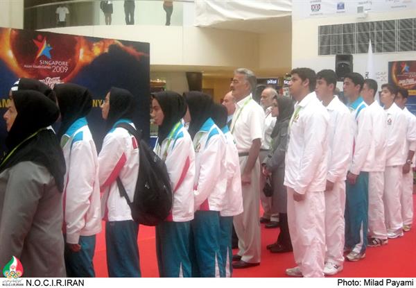نخستین دوره بازیهای آسیایی نوجوانان – 2009 سنگاپور؛طی مراسمی ویژه پرچم کشورمان در دهکده بازیها به اهتزاز درآمد