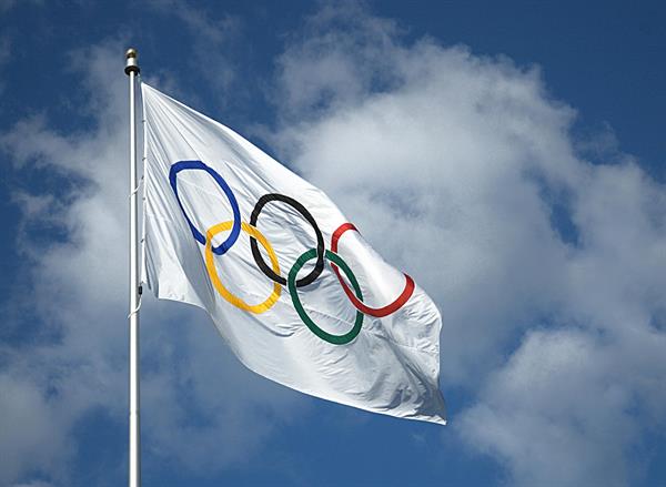 پرچم المپیک و پارالمپیک به کیتاسیتی توکیو رسید