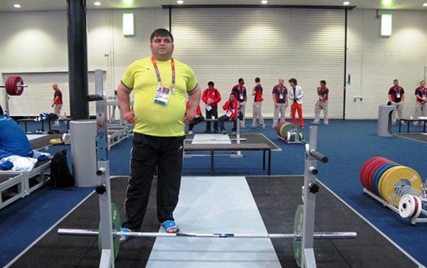 حسین رضازاده: هدف وزنه برداری، شکستن رکورد سیدنی است(230)