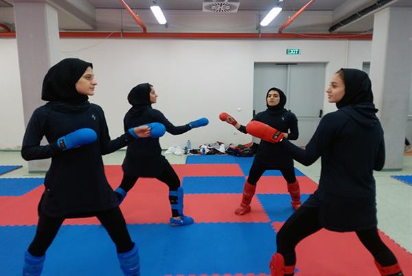 اردوی تیم ملی کاراته دانشجویان و جوانان دختر در تهران
