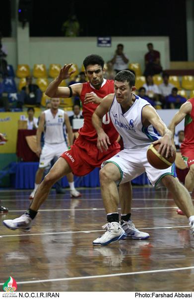 سومین دوره بازیهای داخل سالن آسیا-ویتنام؛تیم ملی بسکتبال ایران در نیمه نهایی با هند روبرو شد