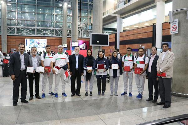 بزرگترین کاروان ورزشی کشورمان کوالالامپور را به مقصد تهران ترک کرد