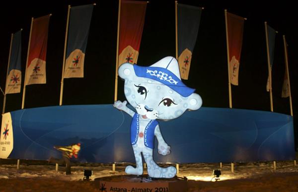 رئیس فدراسیون بین المللی هاکی روی یخ در مراسم افتتاحیه بازی های آسیایی قزاقستان