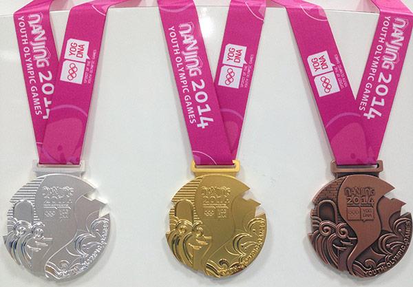 مدال های المپیک نانجینگ رونمایی شدند
