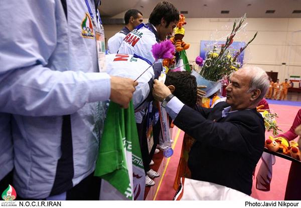 بازی های آسیایی داخل سالن - ویتنام ؛ افشارزاده مدال نقره را به کبدی کاران اهدا کرد