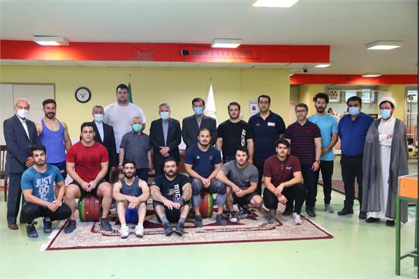 دکتر صالحی امیری در بازدید از اردوی تیم ملی وزنه برداری : برای ما سلامتی شما در اولویت است