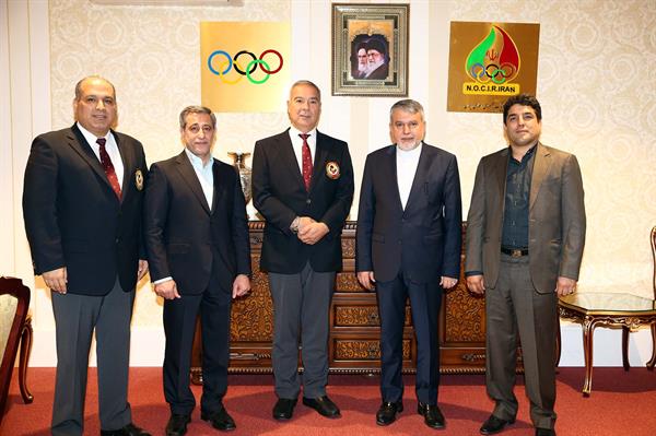 دیدار رئیس کمیته داوران فدراسیون جهانی کاراته با دکتر صالحی امیری