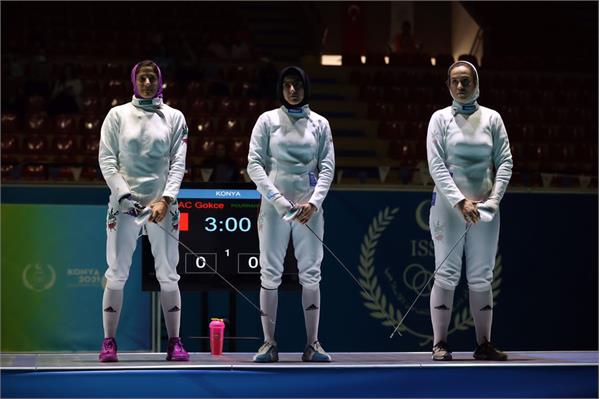 بازیهای کشورهای اسلامی-قونیه؛ بانوان شمشیرباز اسلحه اپه به مدال نقره رسیدند