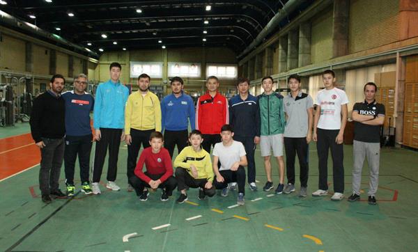 هوگوپوشان قزاق در آزمونهای آمادگی جسمانی آکادمی ملی المپیک
