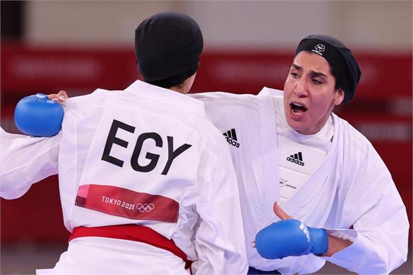 المپیک توکیو 2020؛ عباسعلی حریف مصری را در سومین دیدار شکست داد