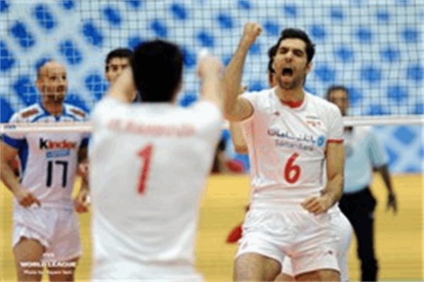 پیروزی تیم ملی والیبال ایران برابر لاجوردی پوشان ایتالیا