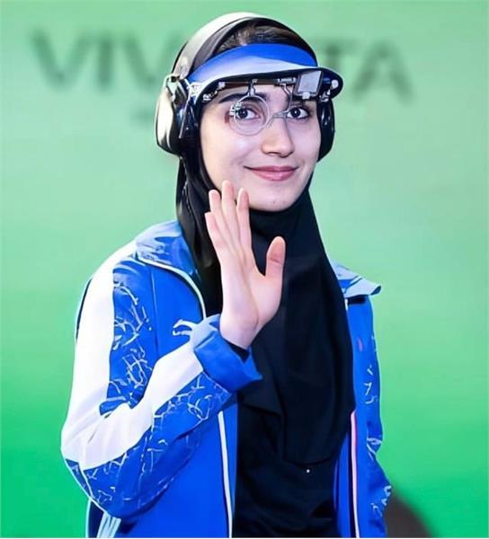 دکتر سجادی: هانیه رستمیان نیز پرچم دار کاروان ایران در المپیک توکیو شد