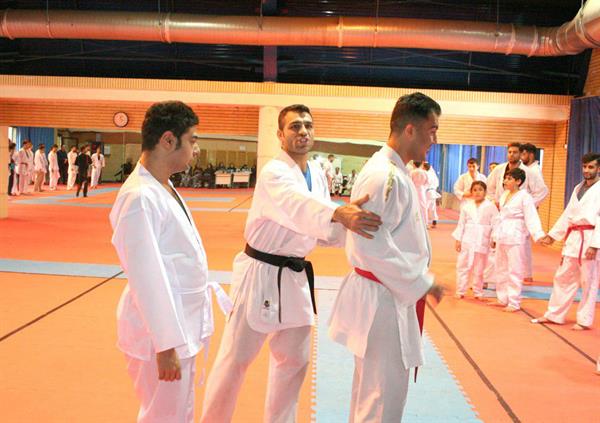 در حضور کودکان اوتیسم:تمرینات آماده سازی تیم ملی کاراته پیگیری شد