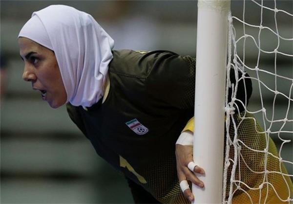 Iran futsal goalkeeper among world top players