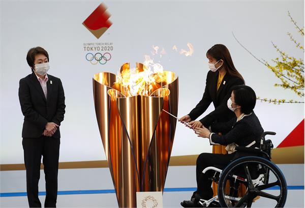 حمل مشعل المپیک در سکوت