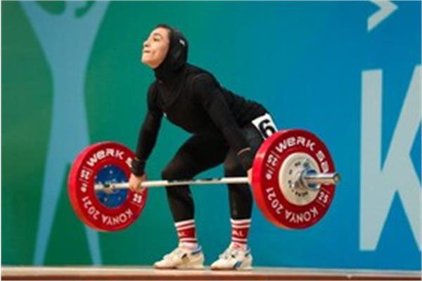 دومین مدال وزنه برداری بانوان در قهرمانی بزرگسالان آسیا/نخستین مدال کاروان ایران