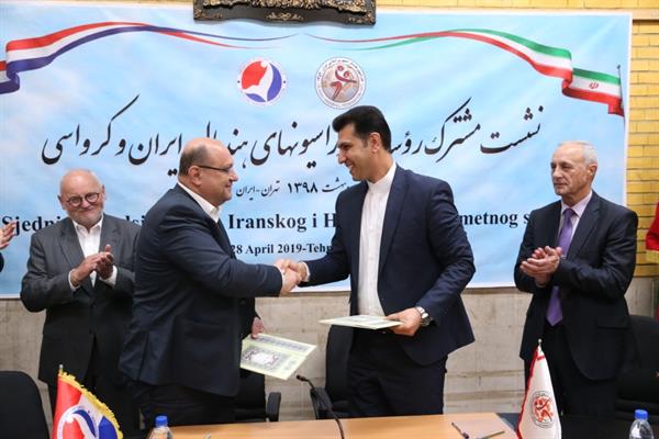 بعد از تفاهنامه همکاری دو کمیته ملی المپیک ایران و کرواسی؛فدراسیونهای هندبال ایران و کرواسی هم تفاهنامه امضاءکردند