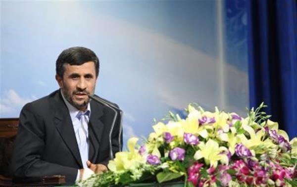 دکتر احمدی‌نژاد قهرمانی تیم‌های والیبال نشسته و تکواندو ایران را تبریک گفت