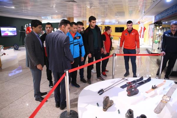 بازدید مشتزنان تیم ملی ترکیه و ایران از موزه ملی ورزش المپیک ،پارالمپیک
