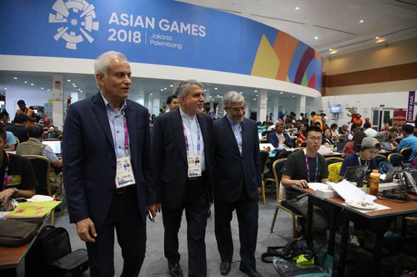 هجدهمین دوره بازیهای آسیایی - جاکارتا ؛بازدید رییس کمیته المپیک از مرکز رسانه های بازیهای آسیایی