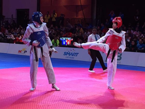 مسابقات کسب سهمیه المپیک در قاره آسیا؛علیزاده با پیروزی آغاز کرد