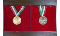 اهداء مدال طلا و برنز مسابقات شمشیربازی بازیهای آسیایی تهران توسط احمد اکبری جاوید به موزه  4