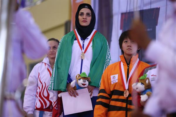 سومین دوره بازیهای همبستگی  کشورهای اسلامی – اندونزی(59) ؛مدال آوران  از کمیته ملی المپیک جوایز دلاری می گیرند