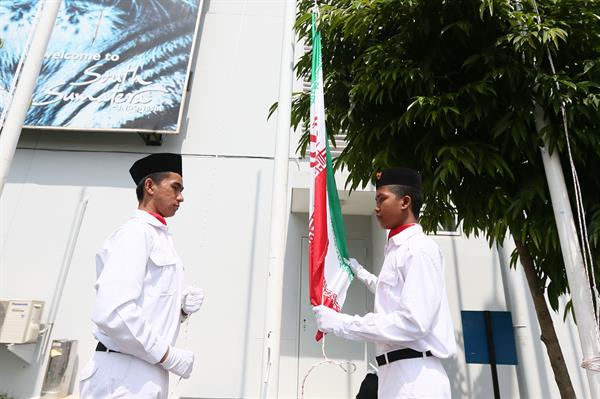 سومین دوره بازیهای همبستگی کشورهای اسلامی – اندونزی(20) ؛پرچم ایران در دهکده بازیها به اهتزا در آمد