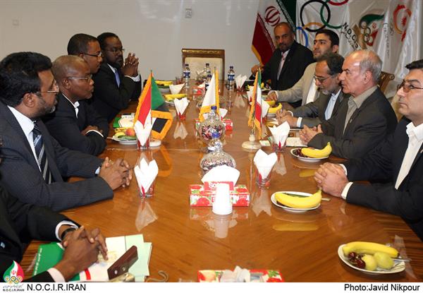 La rencontre du ministre du sport Soudanais avec le secrétaire général du CNO iranien