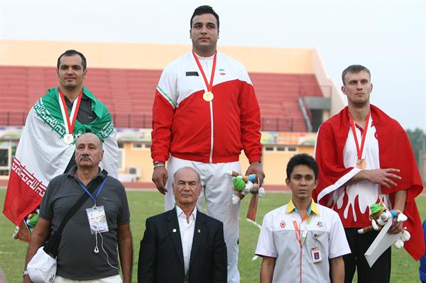 سومین دوره بازیهای همبستگی کشورهای اسلامی_اندونزی(104)؛حدادی طلا گرفت صمیمی نقره
