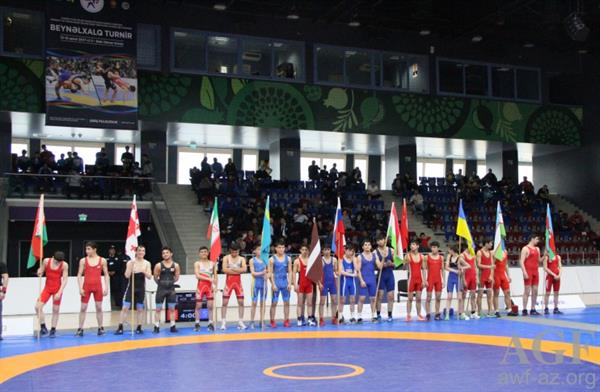 رقابت های بین المللی کشتی جام فدراسیون کشتی آذربایجان؛تیم کشتی فرنگی نوجوانان به عنوان نایب قهرمانی رسید