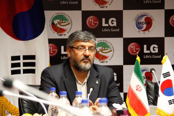 پولادگر: جام سفیر محلی برای دوستی ایران و کره جنوبی است