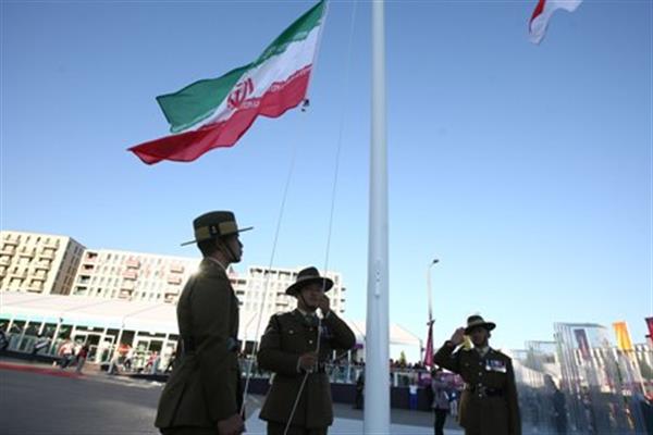 پرچم جمهوری اسلامی ایران در دهکده بازیها به اهتزاز درآمد