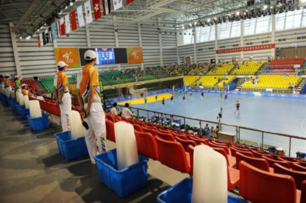 دومین دوره بازیهای آسیایی  نوجوانان – نانجینگ(12)؛استفاده از 200 قطعه یخ  برای خنک کردن سالن هندبال