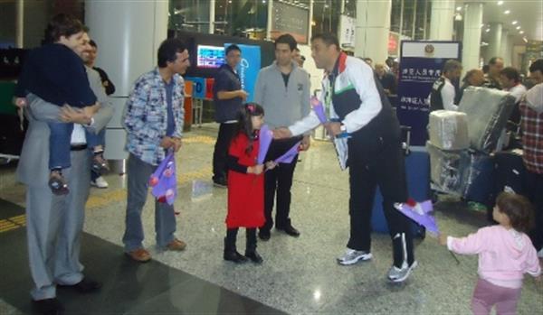 پیش بسوی بازیهای آسیایی گوانگژو؛استقبال از نخستین گروه ورزشکاران اعزامی به بازیهای آسیایی در فرودگاه گوانگژو