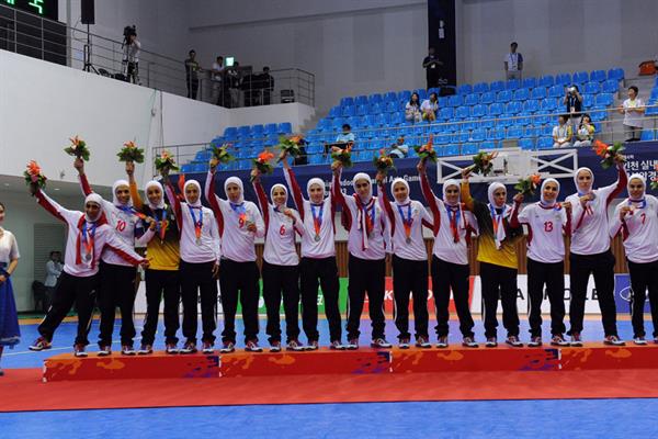 Iran s'est placé au  sixième rang dans les jeux en salle et les arts martiaux asiatique