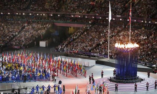 پایان المپیک سی و ام؛کاروان ورزش ایران در مراسم اختتامیه المپیک رژه رفت(850)