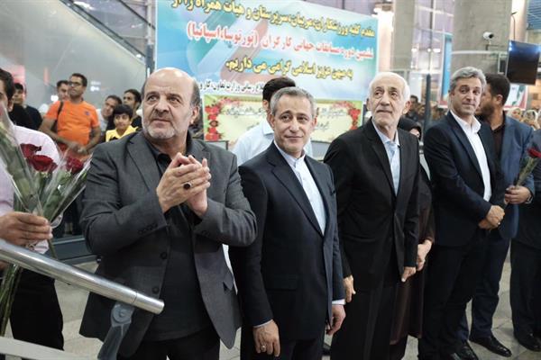 در میان استقبال مسئولین کمیته ملی المپیک؛کاروان ورزشهای کارگری وارد تهران شد