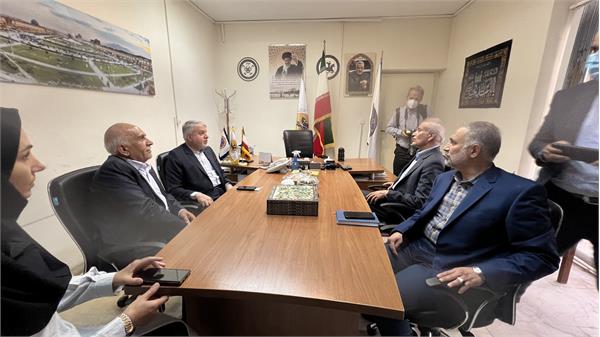 بازدید دکتر صالحی از فدراسیون چوکان