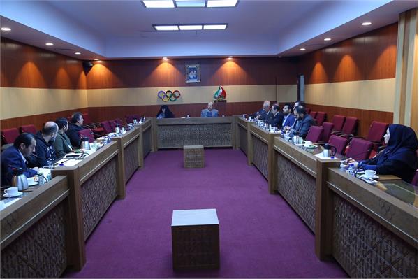 برگزاری جلسات هماهنگی و توجیهی تولیدکنندگان البسه ورزشی برای بازیهای آسیایی هانگژو