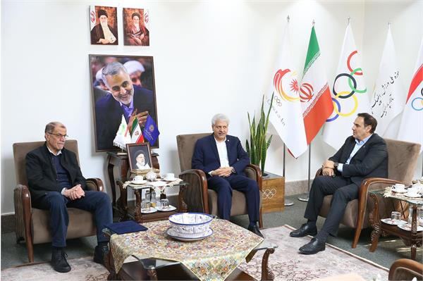 امضای تفاهم نامه همکاری با مجمع کارآفرینان ایران 7