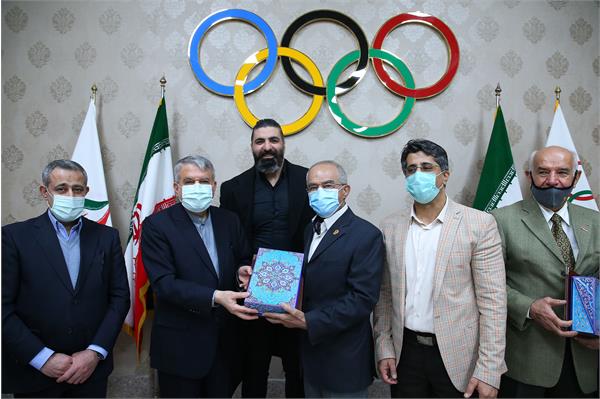 تقدیر ریاست کمیته ملی المپیک از پیشکسوتان بوکس 32