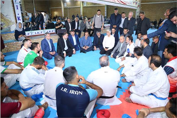 بازدید وزیر ورزش و جوانان و مسولان کمیته ملی المپیک  از اردو تیم ملی کاراته 8