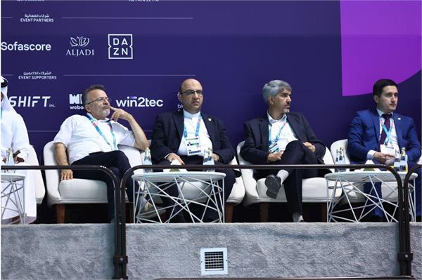 بازی های کشورهای اسلامی ریاض؛ حضور دکتر علی نژاد در مسابقات شنا