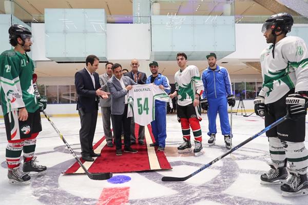 نخستین تمرین تیم ملی هاکی روی یخ ایران 1